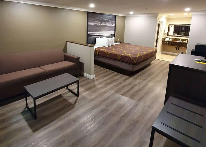 Super 8 By Wyndham Cypress Buena Park Area