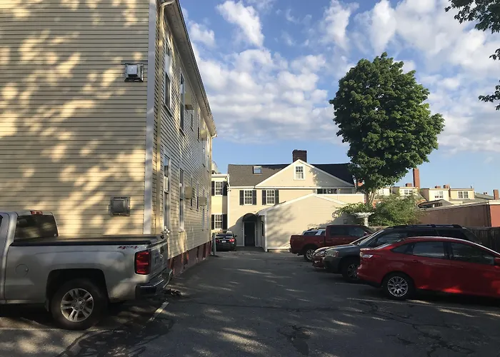 Essex Street Inn & Suites, An Ascend Collection Hotel