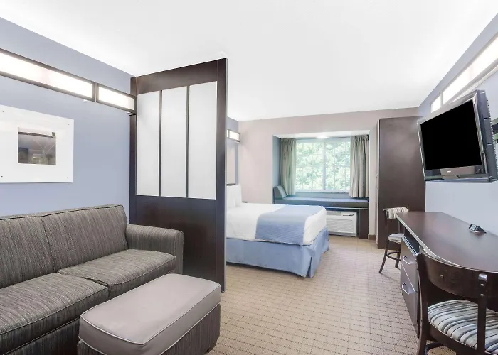 Microtel Inn & Suites Bath