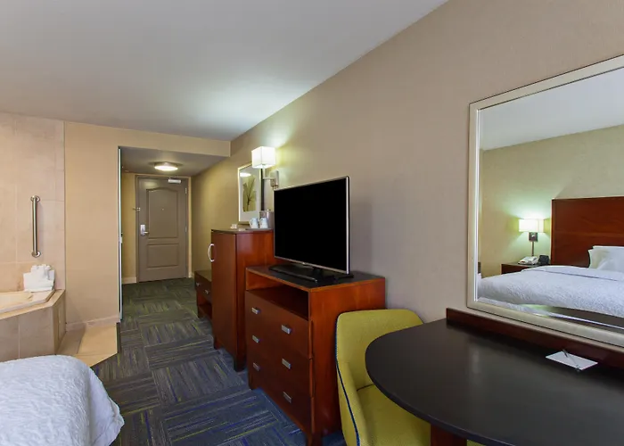 Hampton Inn And Suites Merced
