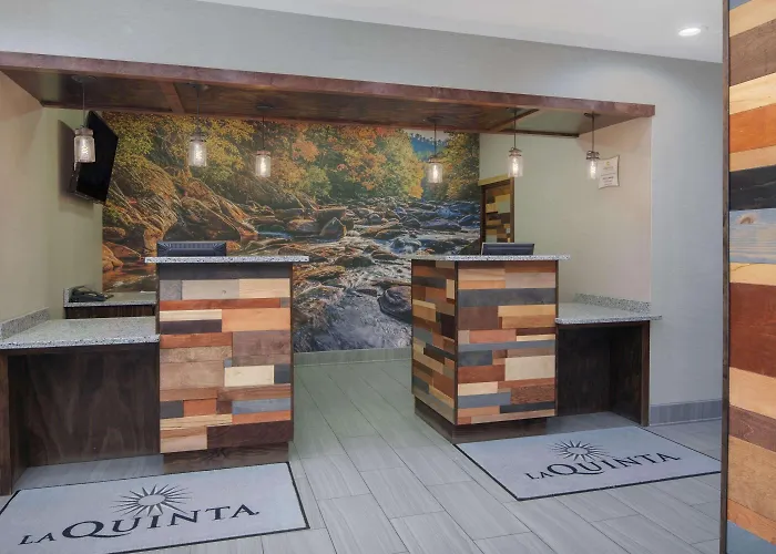 La Quinta Inn By Wyndham Calhoun South I-75