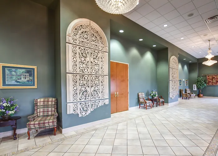 Holiday Inn Express Hotel & Suites Greensboro-East By Ihg