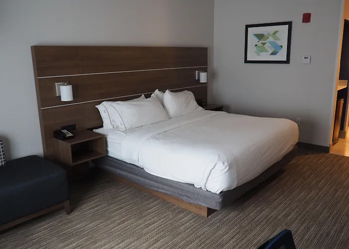 Holiday Inn Express & Suites Jacksonville North-Fernandina By Ihg