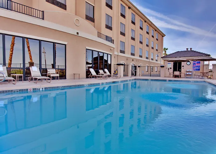 Holiday Inn Express Hotel & Suites Yuma By Ihg