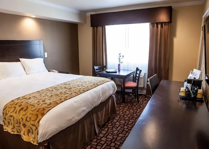 Marinwood Inn & Suites
