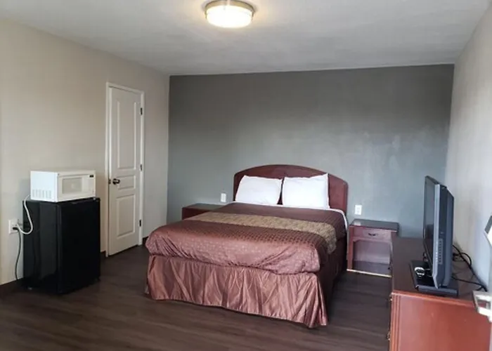 Classic Inn And Suites