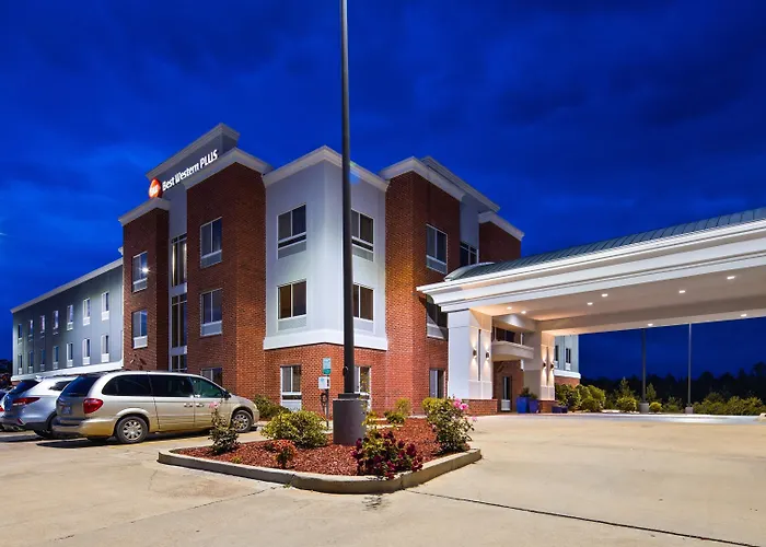 Best Western Plus Philadelphia-Choctaw Hotel And Suites