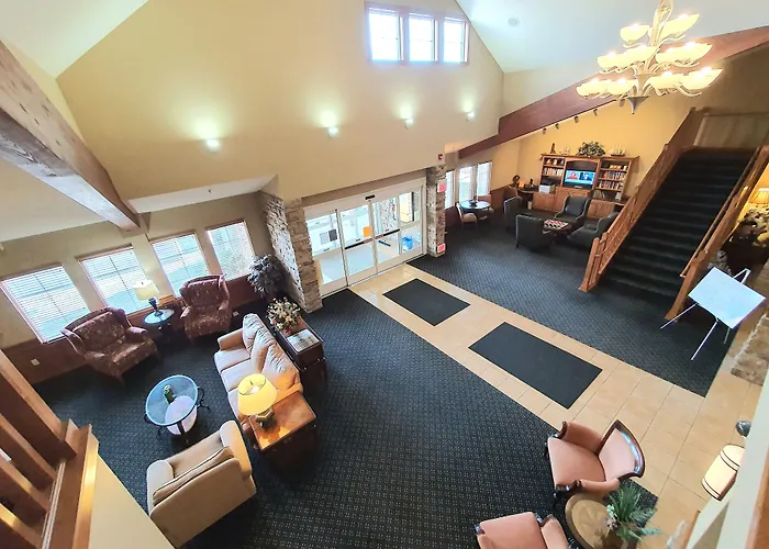 Amerivu Inn And Suites - Waconia