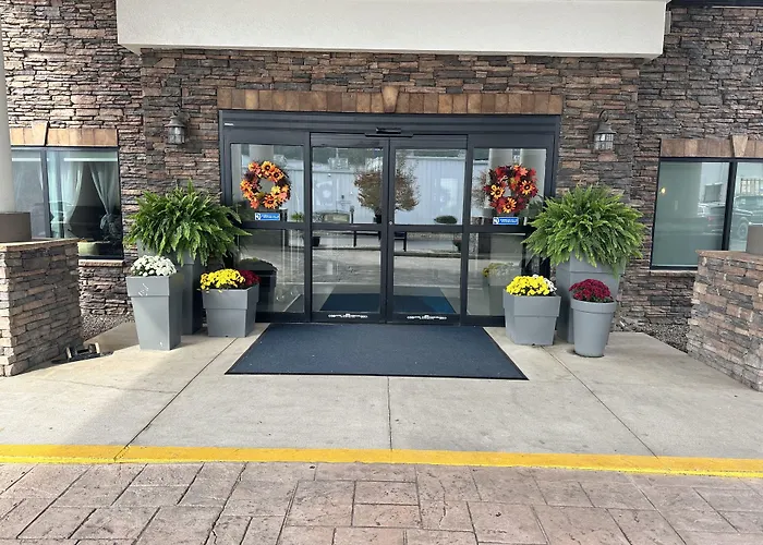 Holiday Inn Express Hotel & Suites Weston By Ihg