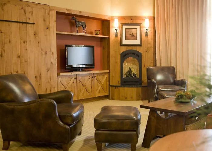 The Lodge At Bronze Buffalo Ranch