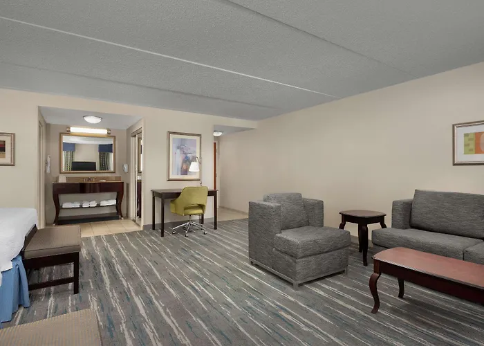 Hampton Inn Syracuse Clay