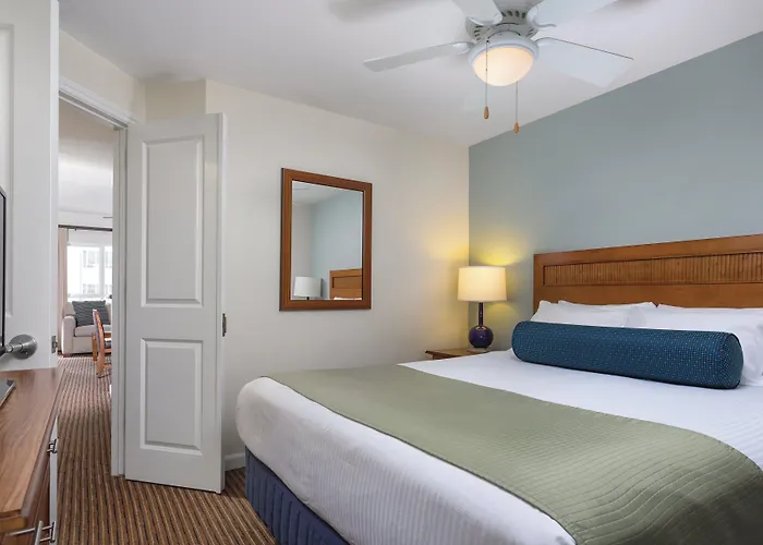 Club Wyndham Oceanside Pier Resort