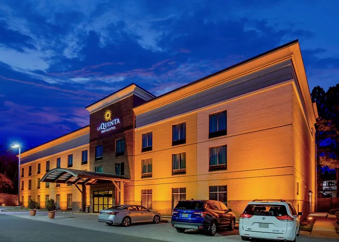 La Quinta Inn & Suites Bel Air I-95 Exit 77A