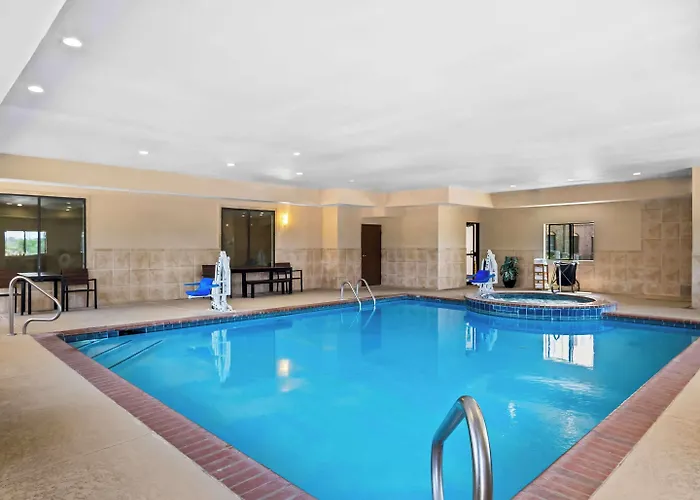 Comfort Suites Lindale - Tyler North