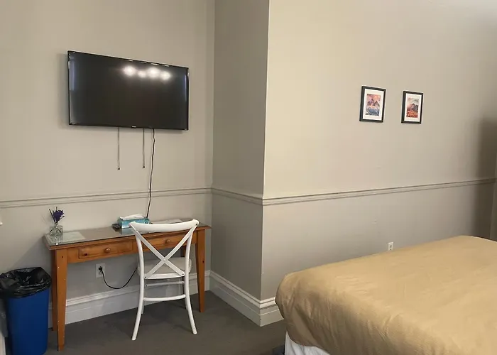 The Audubon Inn Llc