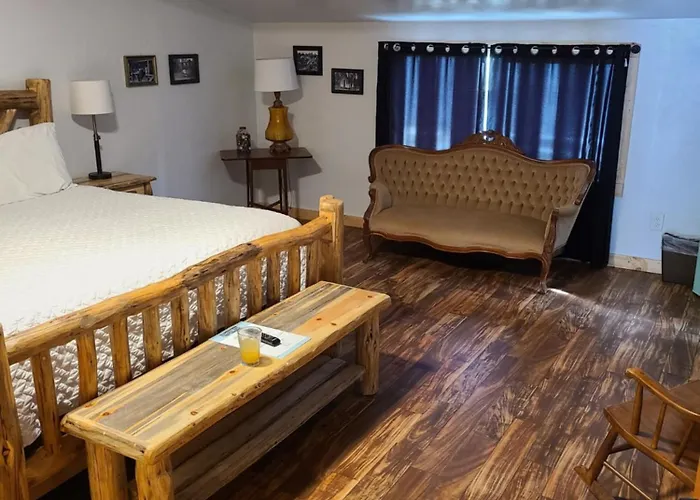 The Gold Mine Hotel