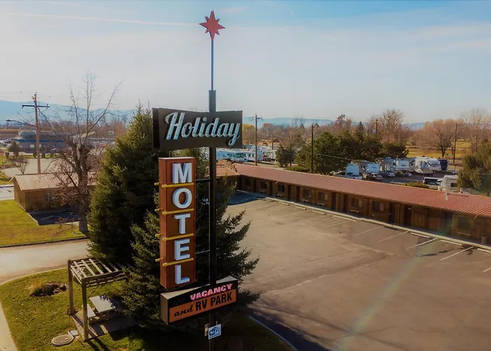 Holiday Motel And Rv Park