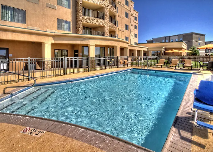 Hotel Courtyard By Marriott Midland