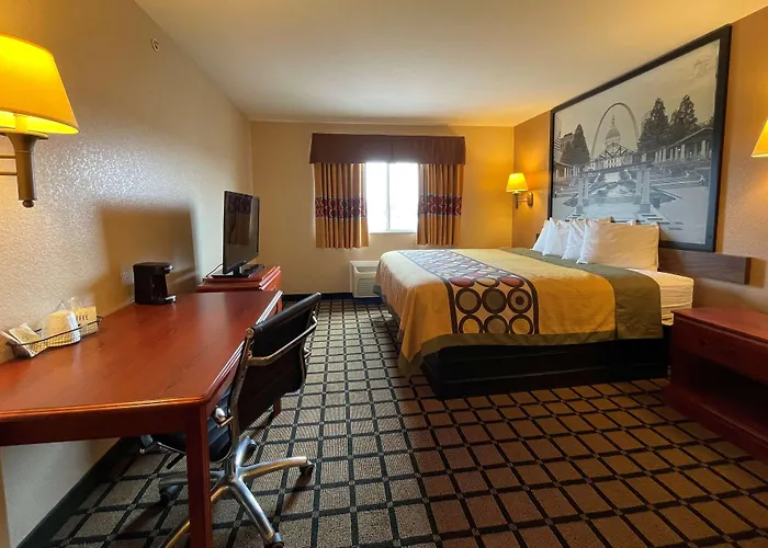 Super 8 By Wyndham Rolla