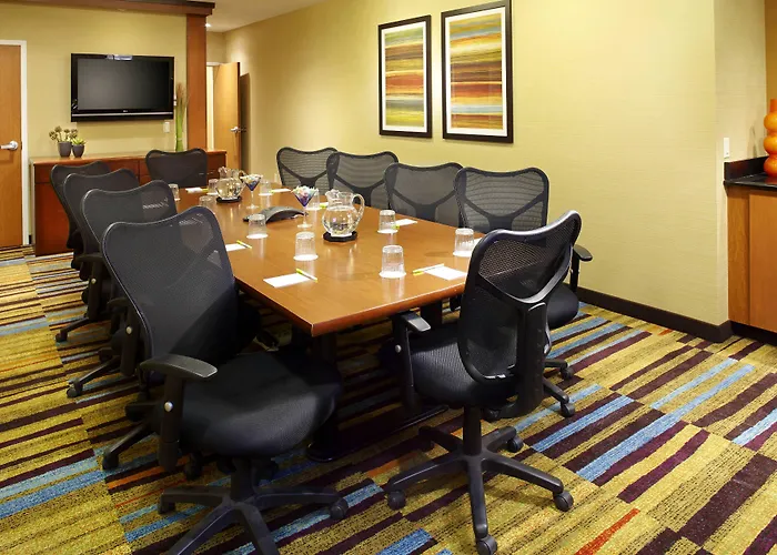 Fairfield Inn & Suites Pittsburgh Neville Island