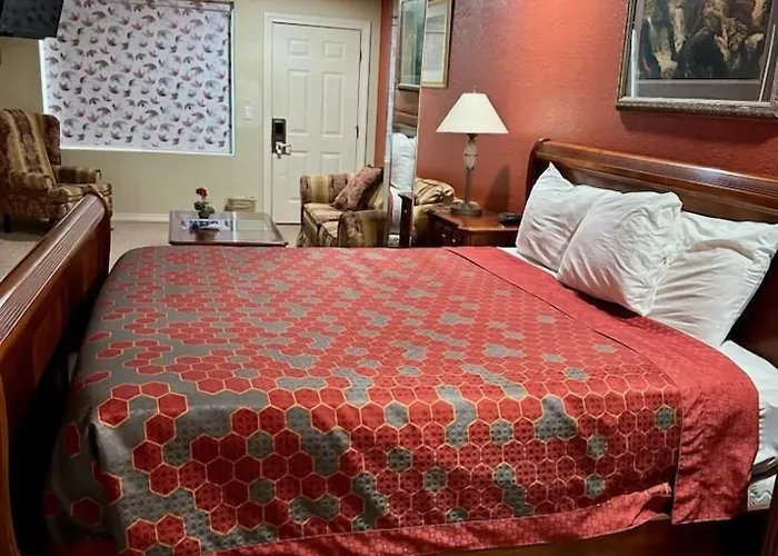 Western Plaza Inn