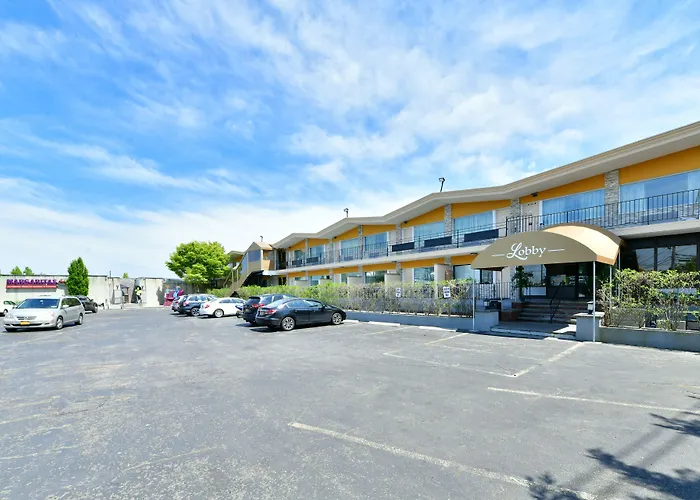 The Freeport Inn And Marina