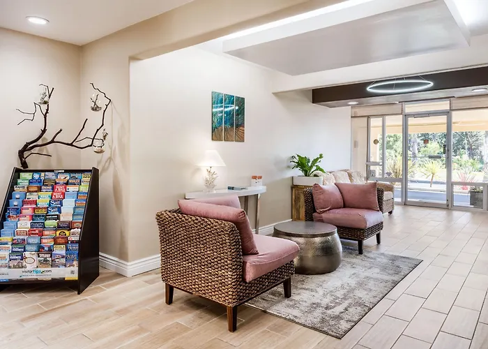 Quality Inn & Suites Capitola By The Sea