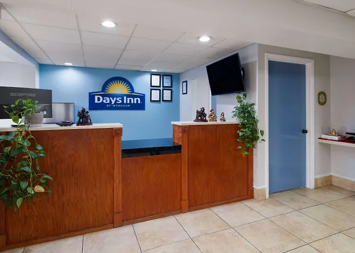 Days-Inn By Wyndham Montgomery I-85