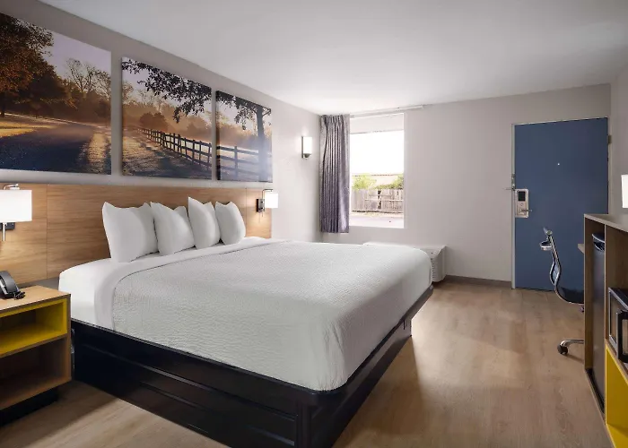 Days-Inn By Wyndham Montgomery I-85