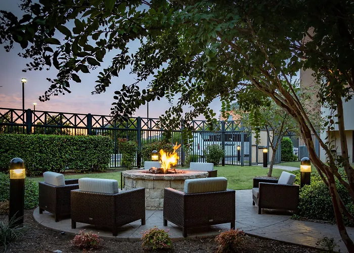 Courtyard By Marriott Norman