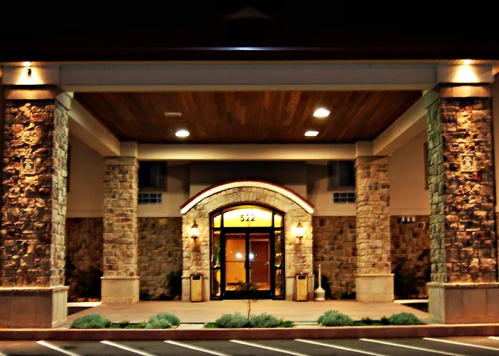 Quality Inn & Suites Monterey I-40