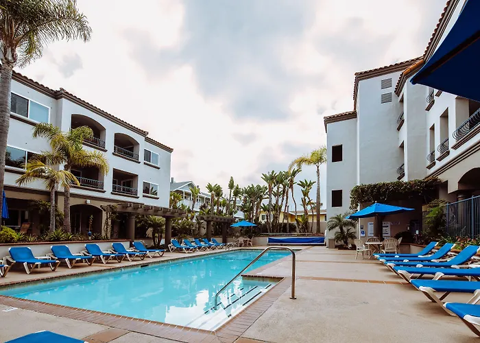 Tamarack Beach Hotel