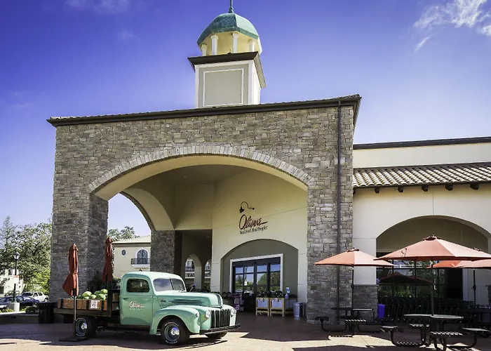 Hampton Inn & Suites Windsor-Sonoma Wine Country