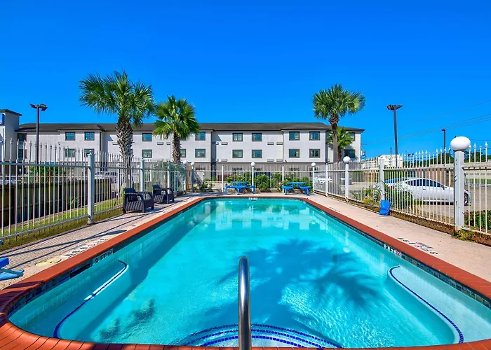 Oyo Townhouse Beaumont Medical Center Area I-10