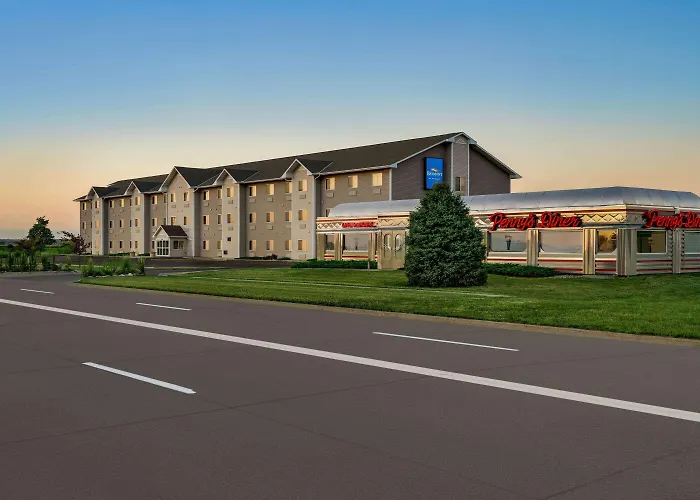 Baymont By Wyndham Fremont
