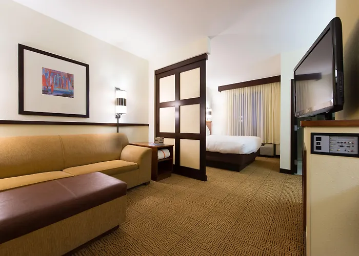 Hyatt Place Charleston Airport / Convention Center