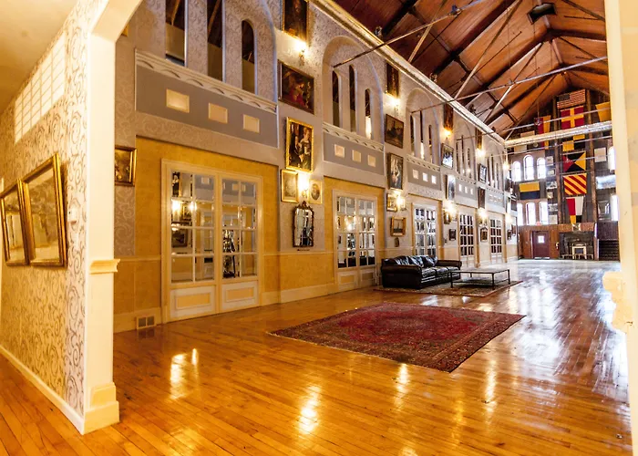 Amsterdam Castle Ny