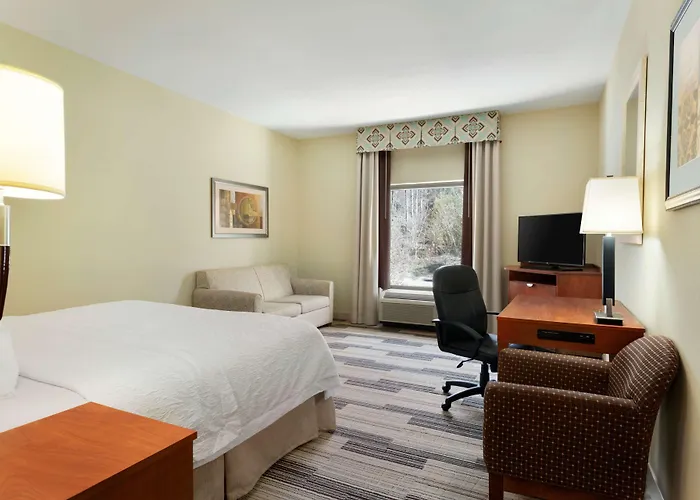 Hampton Inn & Suites Birmingham Airport Area