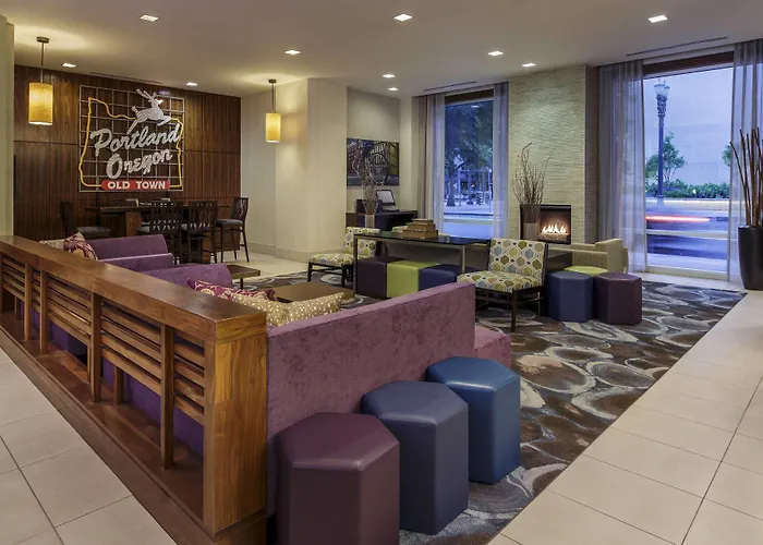 Courtyard By Marriott Portland City Center