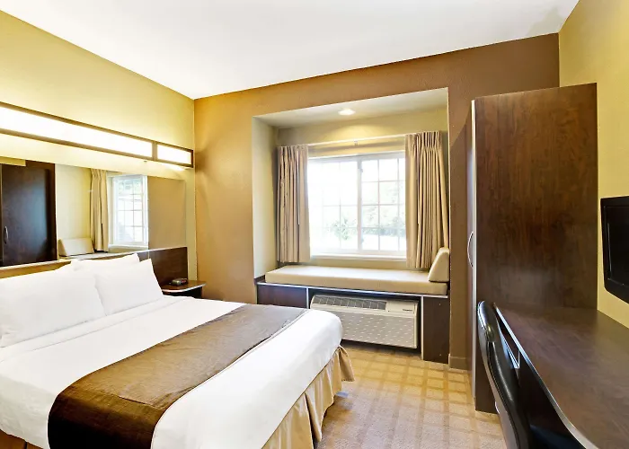 Microtel Inn & Suites By Wyndham Bryson City
