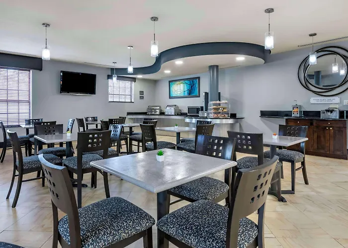 Best Western Plus Bradenton Gateway Hotel