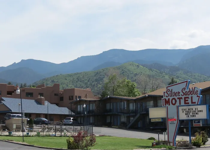 Silver Saddle Motel