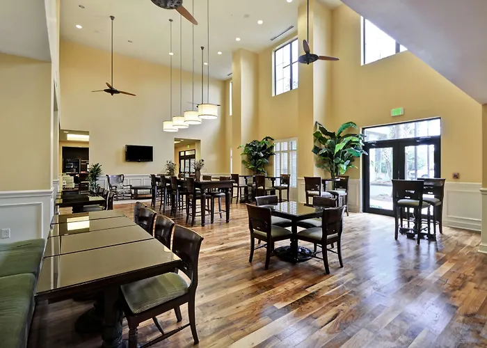 Hampton Inn & Suites North Charleston-University Boulevard