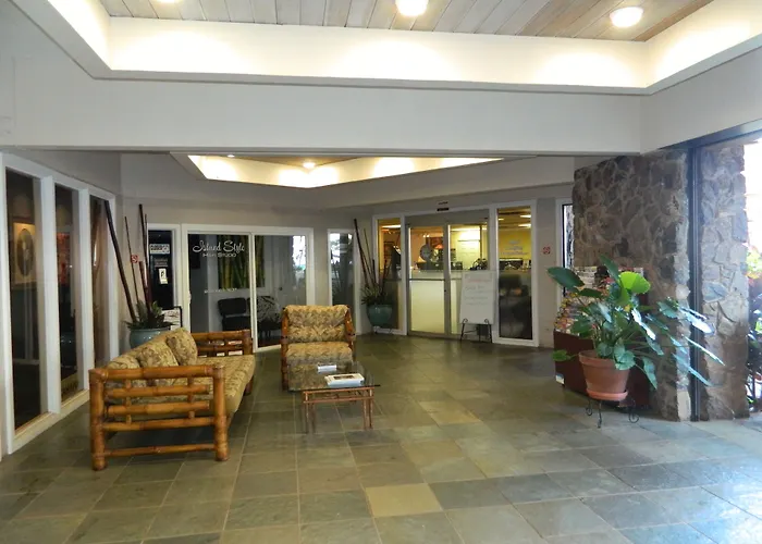 Kahana Villa