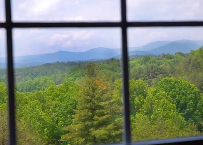 Long Mountain Lodge