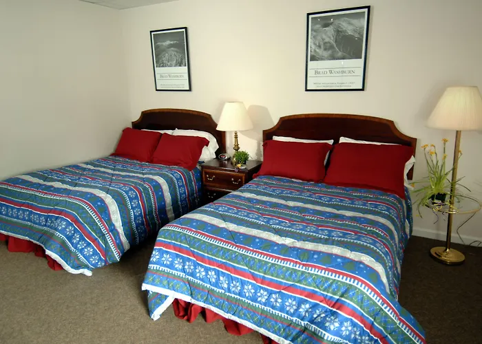 Colonial Motel