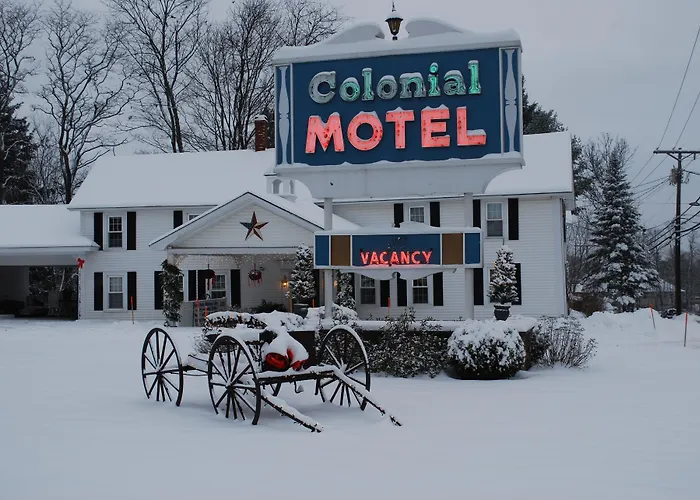 Colonial Motel