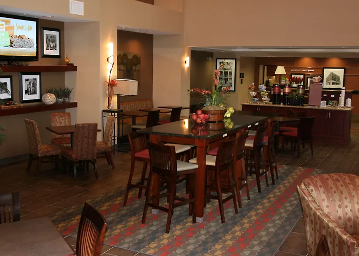 Hampton Inn And Suites West Point