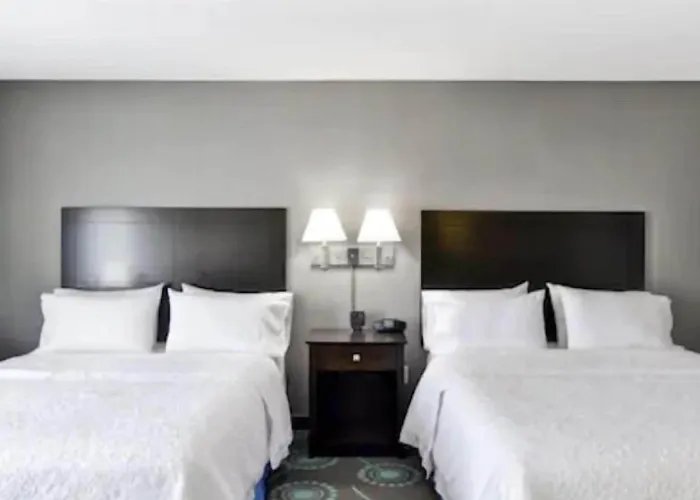 Hampton Inn Defiance