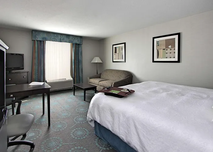 Hampton Inn Defiance